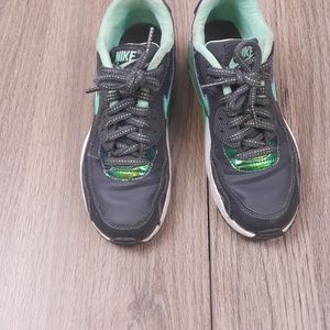Nike‎ Air Gray and Mint Athletic shoes sz 4Y